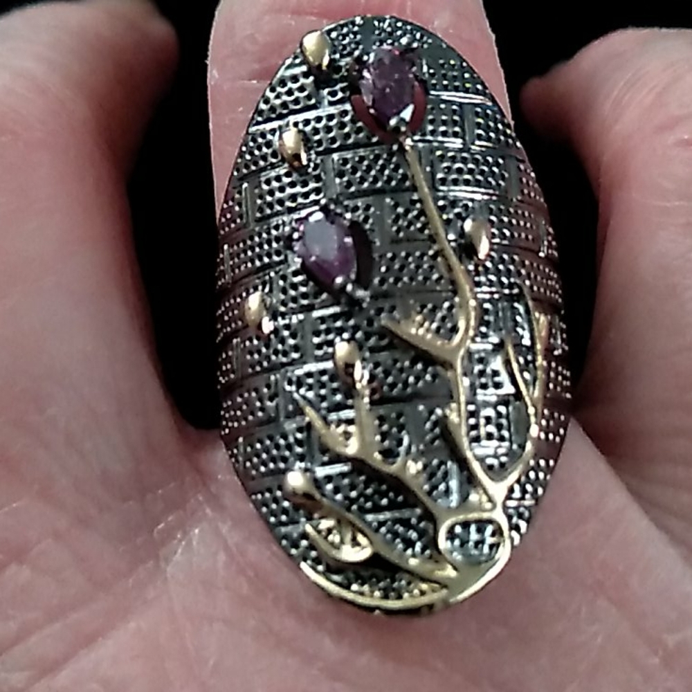 NEW- Ring- size 8